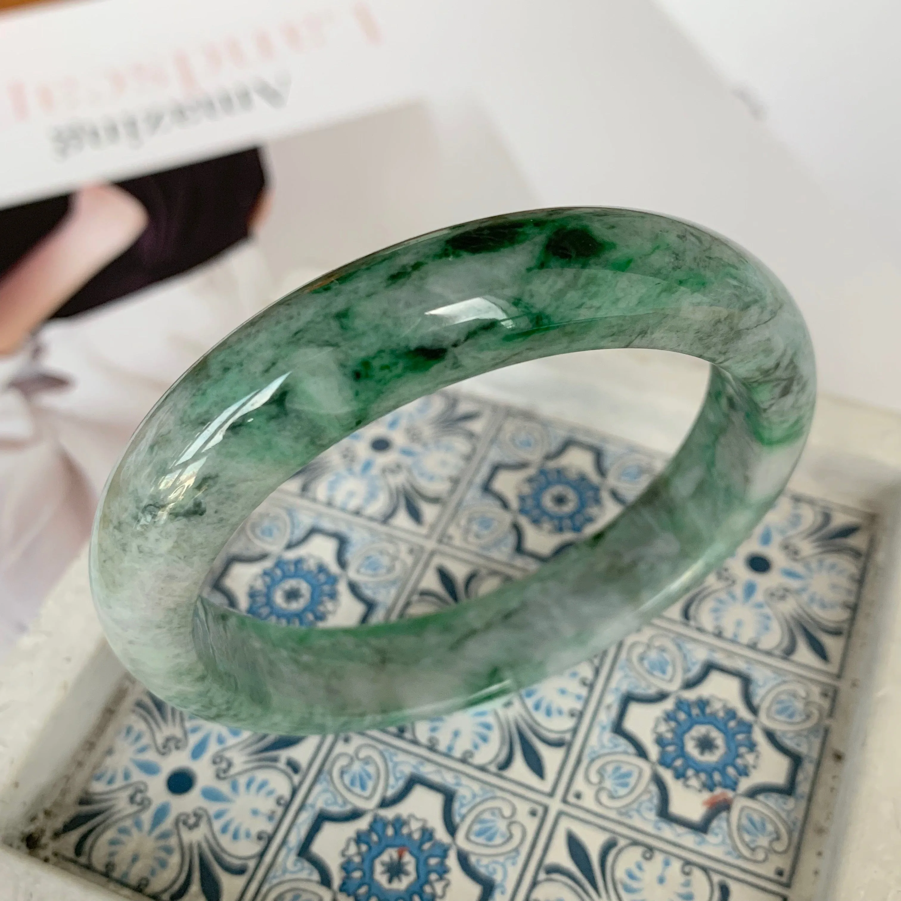 56.5mm A-Grade Natural Jadeite Modern Round Bangle No.151612